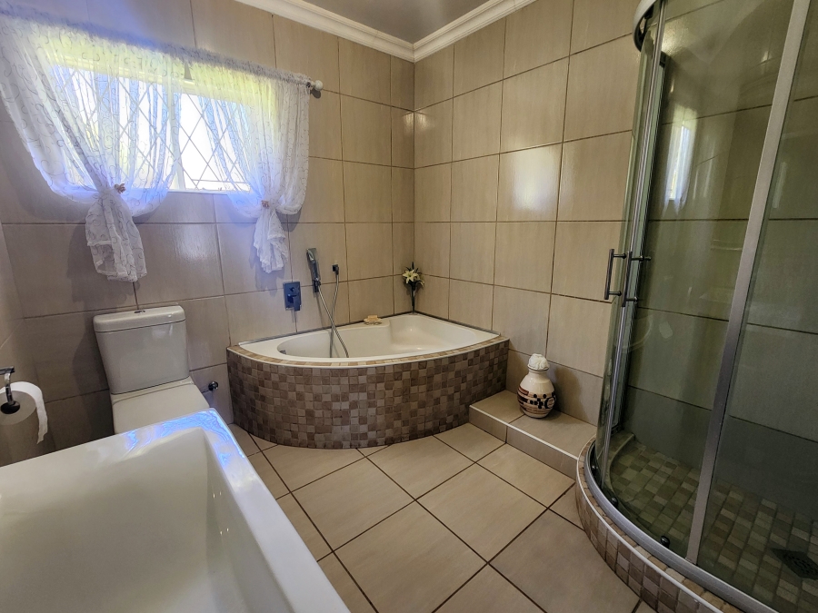 4 Bedroom Property for Sale in Riebeeckstad Free State